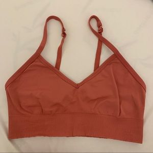 Lululemon - Ebb to Street Bra C/D - 6 - EUC